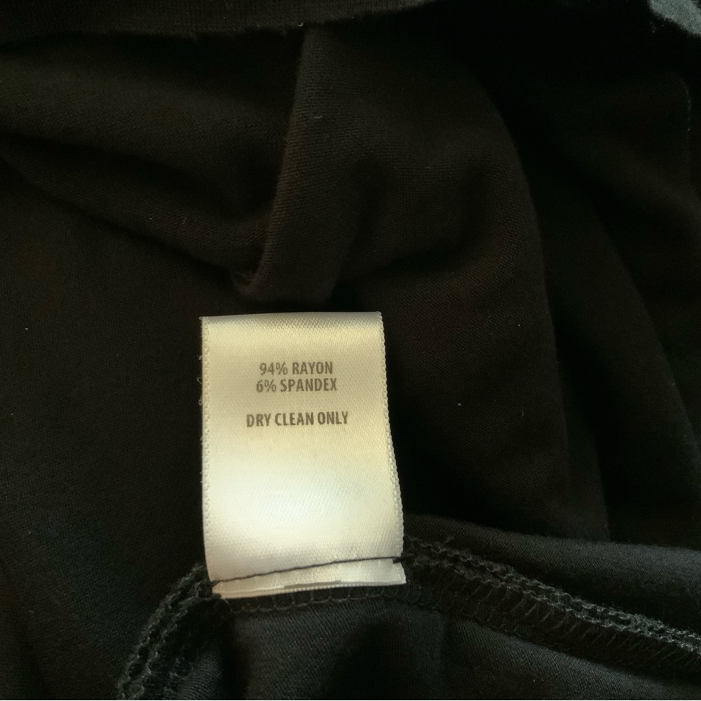 BAILEY 44 duo. EBONY & IVORY. Tank & Blouse. (Bailey2). - Picture 14 of 15